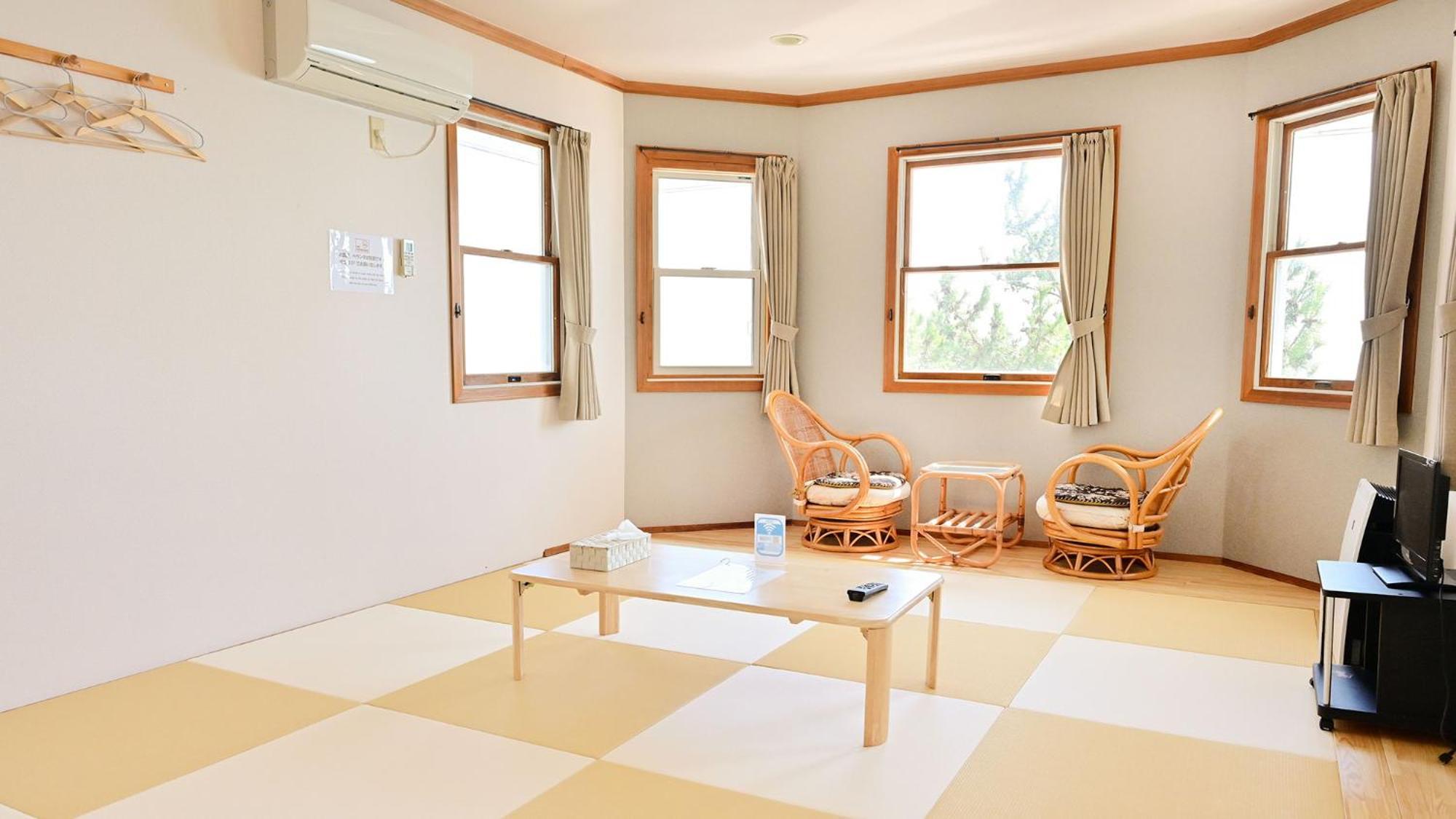 Biwa-Lakeside Cottage B B Dylan Minamikomatsu 客房 照片